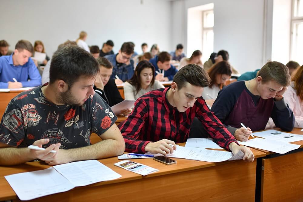 Belarus has canceled the suspension of service for students studying abroad Fox News