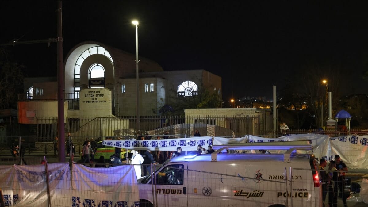 Jerusalem synagogue shooting kills at least seven