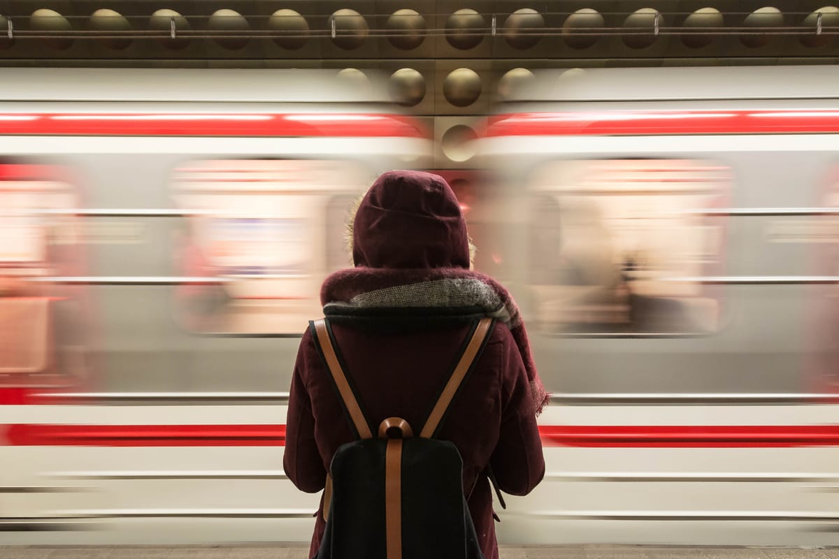 185,000 rubles for a broken leg was sued by a passenger near the Nizhny Novgorod metro