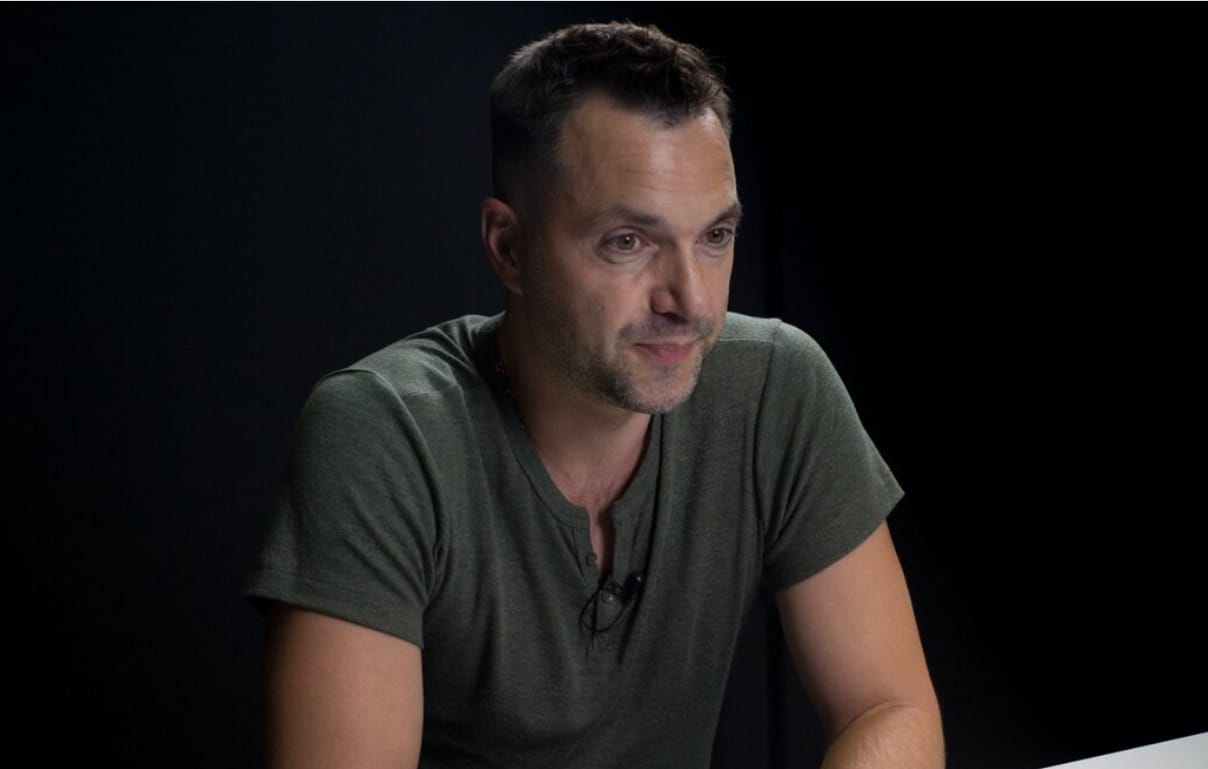 Alexei Arestovich left Ukraine