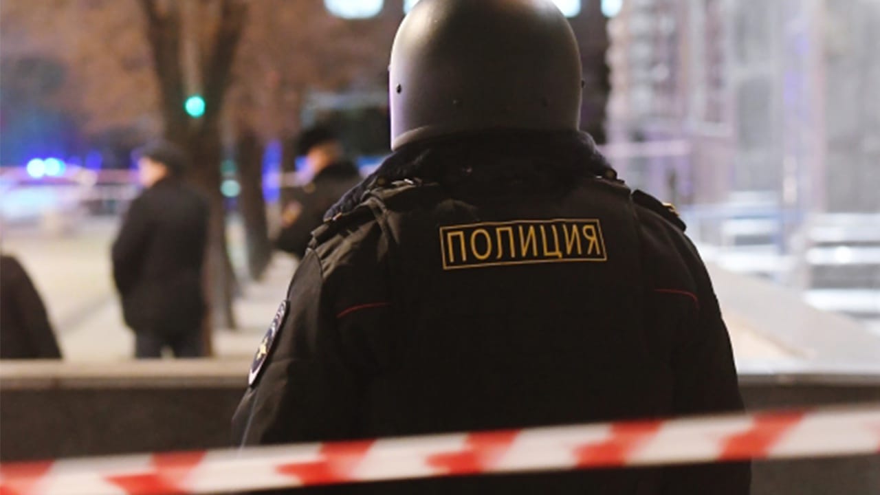 in Moscow cordoned off the CDEK department because of the package, which may contain a figurine