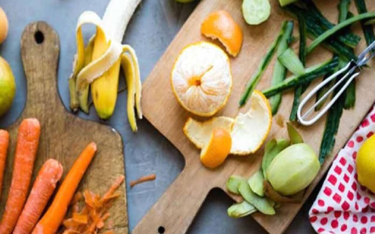 Health Tips: Before consuming these fruits and vegetables, you should also peel them, otherwise they will harm you.