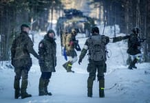 Politico: Deployment of 300,000 troops near Russian borders threatens to divide NATO


