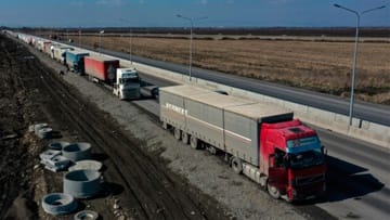 Due to bad weather, the passage of trucks was closed on the section of the Georgian military road