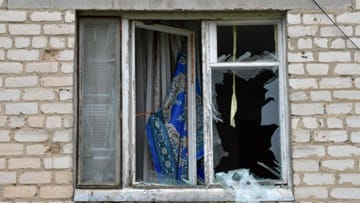 Ukrainian militants shelled Yakovlevka and Vasilyevka on the night of April 29