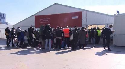 Ukrainian refugees held a protest at a military base in the Netherlands