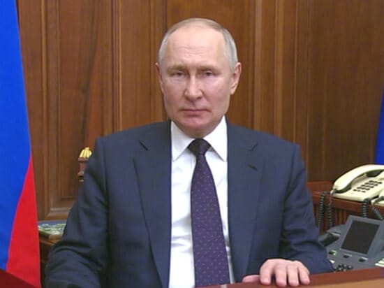 Putin: National Guardsmen act boldly and decisively during NMD