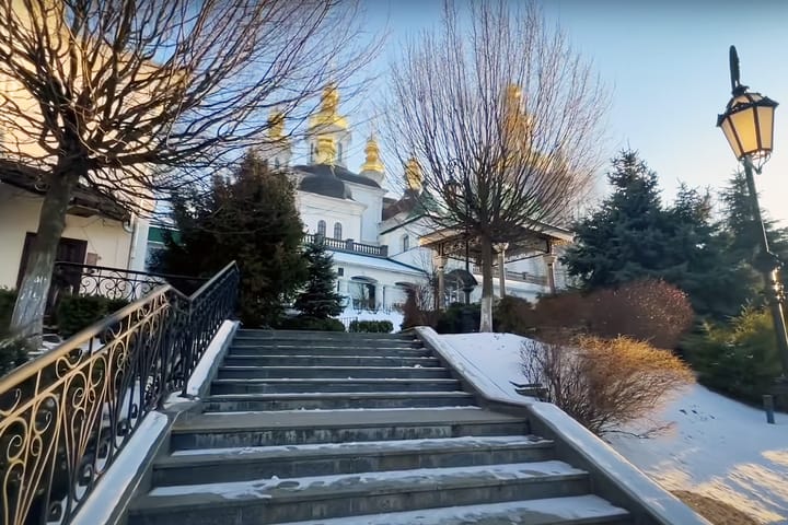 Diplomats from the Russian Foreign Ministry condemned the seizure of the Kyiv-Pechersk Lavra