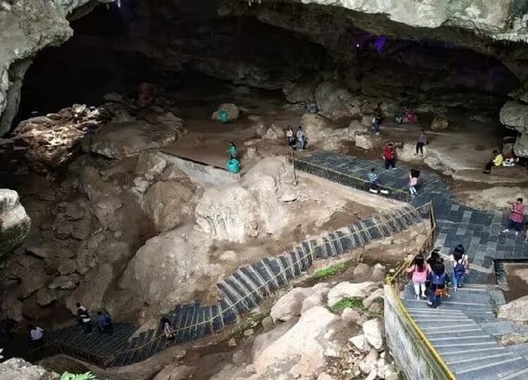 Travel Tips: Once you must see Borra Caves of Visakhapatnam, tour will become memorable