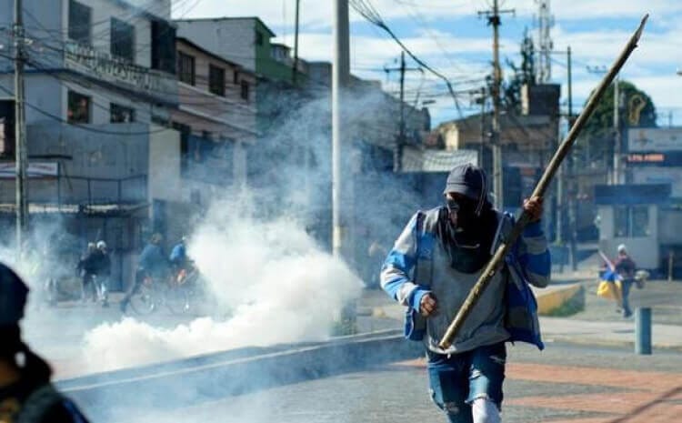 Protests in Ecuador against high fuel prices, military calls them a "serious threat "