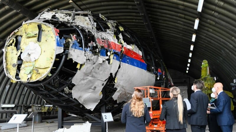 Düşen Boeing MH17 ve Putin'in sorumluluğu