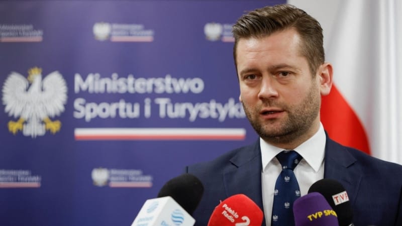 Polonya, Rusya ve Beyaz Rusya'dan gelen mülteci sporculardan oluşan bir Olimpiyat takımı kurmayı teklif ediyor