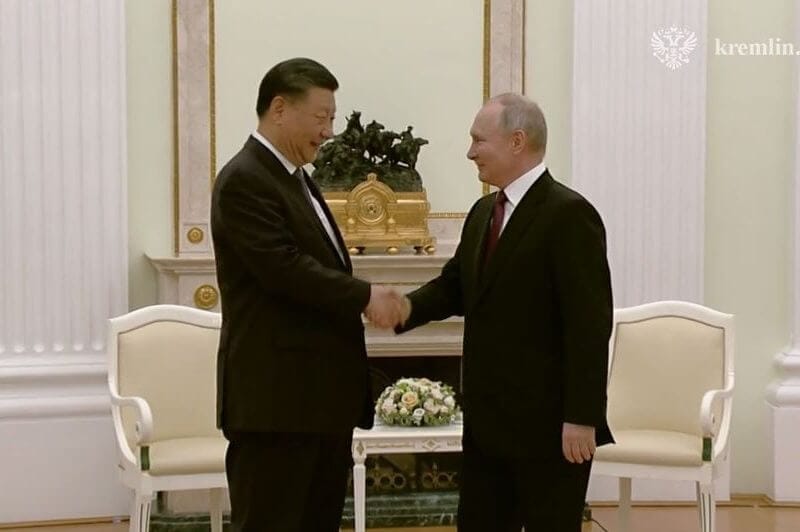 “Dear friend”: Vladimir Putin receives Chinese President Xi Jinping at the Kremlin