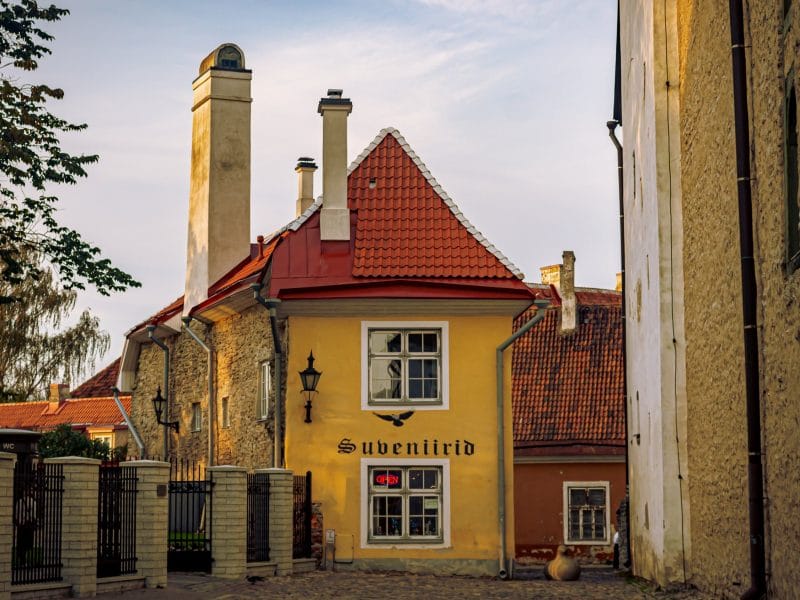 Entitled "A bullet in the leg". ERR: Record house price growth recorded in Estonia