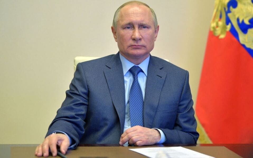 Russia : Putin signed a law simplifying Russian citizenship