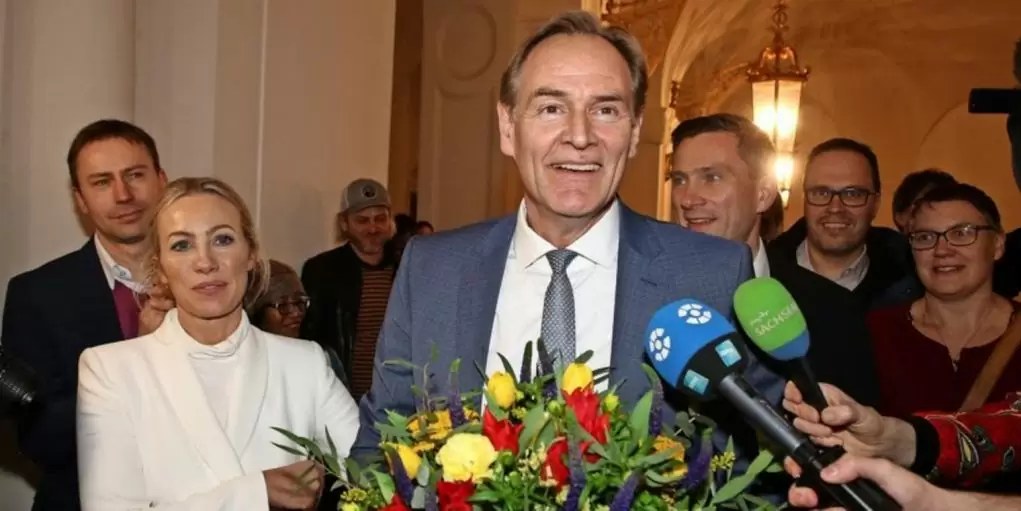 burkhard jung wins again remains mayor of leipzig