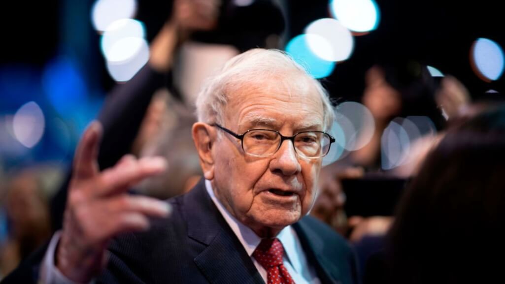 Warren Buffett loses 55 billion for COVID-19 but increases liquidity