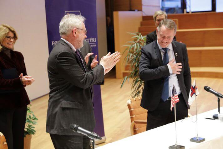 Representatives of the US government and the Faroese government did well. US Embassy in Denmark