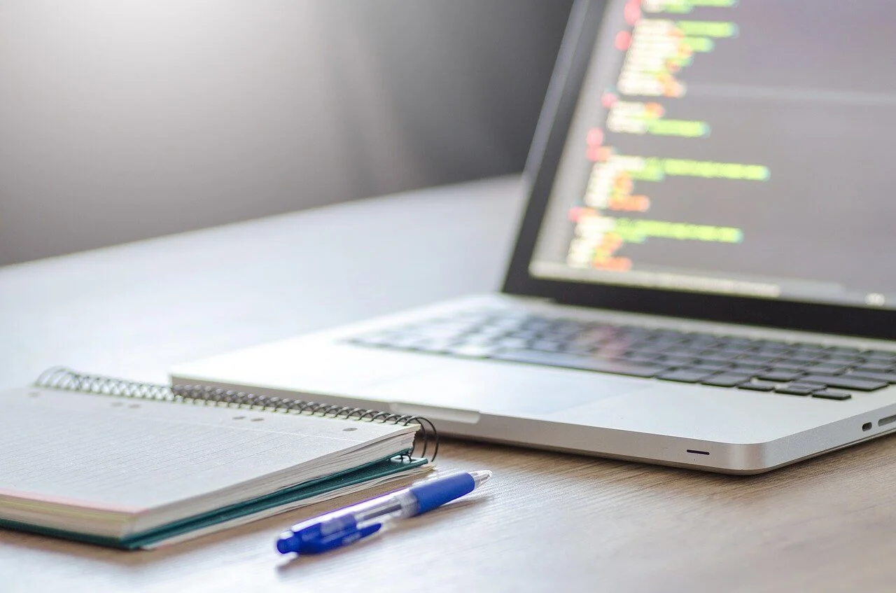 Top Reasons Why You Should Choose Online and Distance Learning for Your Postgraduate Studies