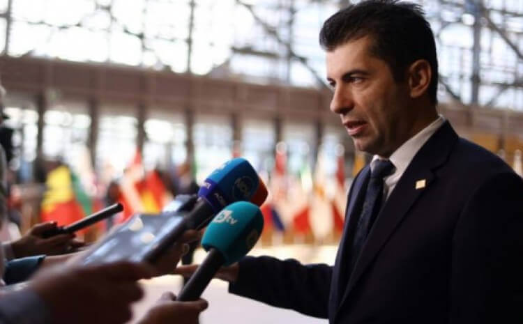 Kiril Petkov: Parliamentarians voted no confidence