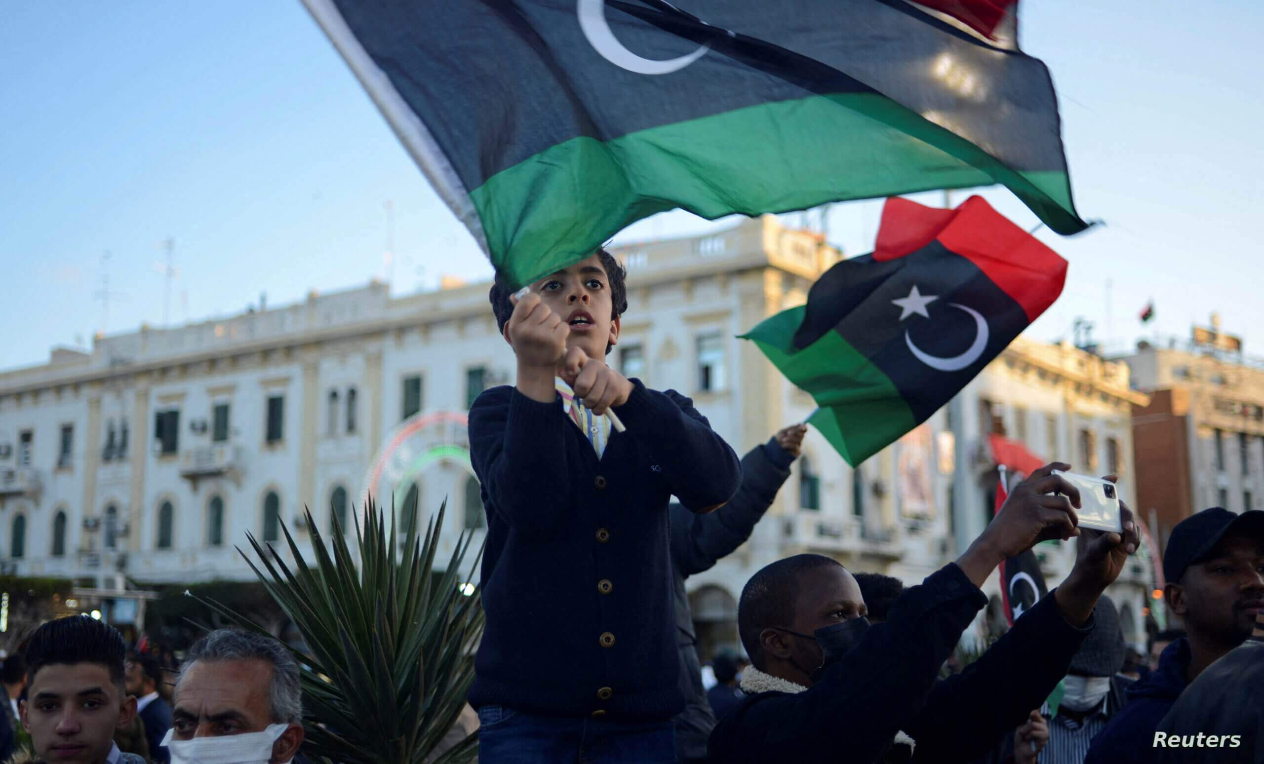 bu "Libya vatandaşı" ülkeyi etkileyen krizin faturasını tek başına çekiyor ve ödüyor