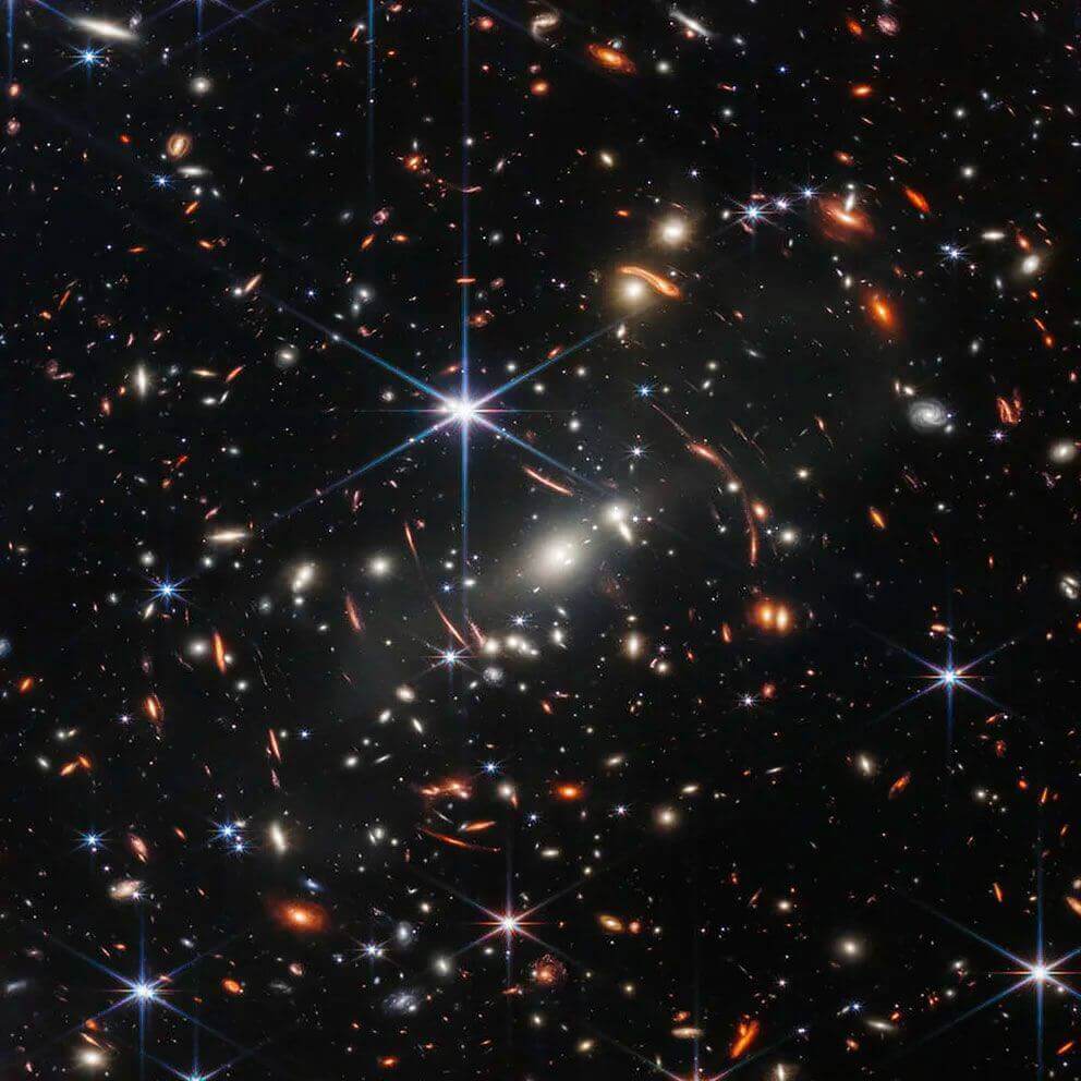 James Webb teleskopu tarafından çekilen kozmosun ilk yüksek kaliteli görüntüsü