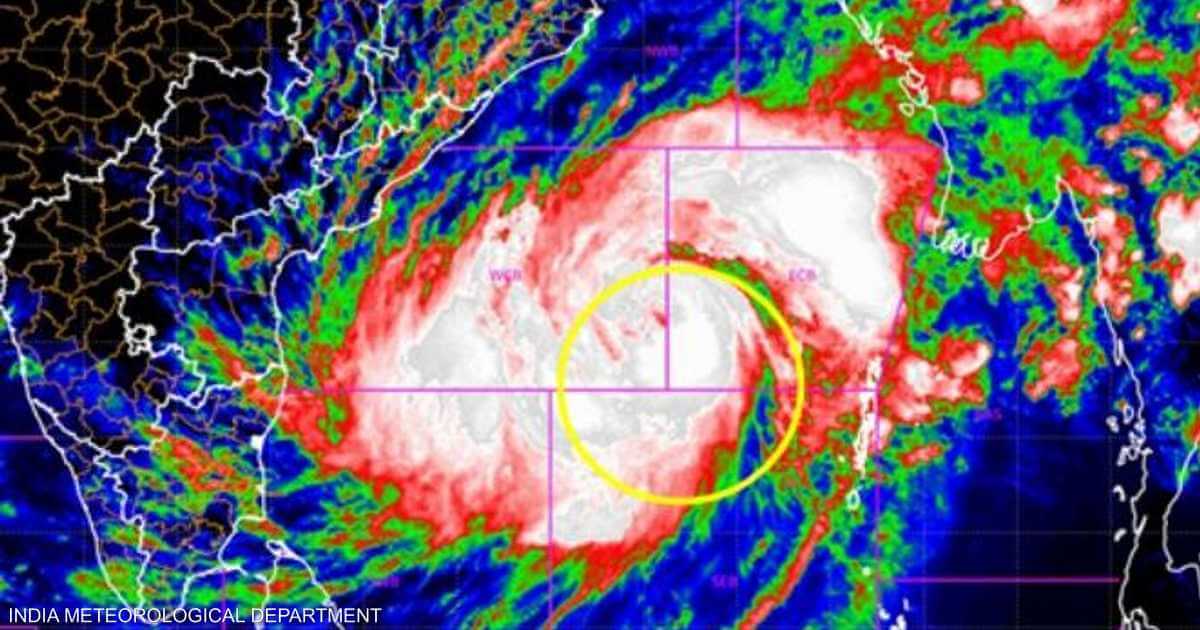 A million people are in danger.. A violent hurricane is heading towards the largest refugee camp in the world