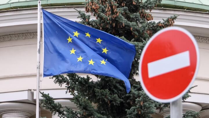 Greece and Hungary block EU from imposing new sanctions on Russia

