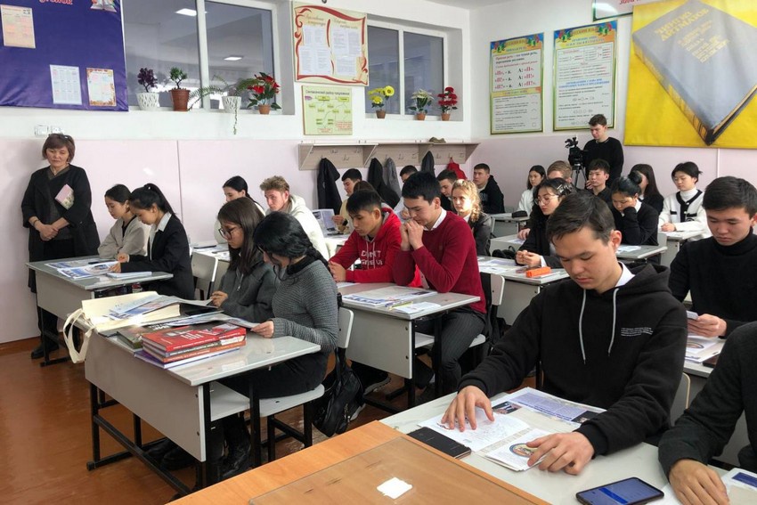 In Kyrgyzstan, they spoke out in defense of the Russian language