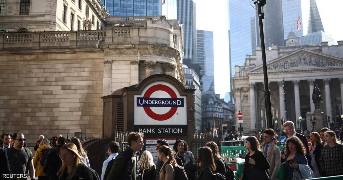 Main dilemmas facing the UK labor market