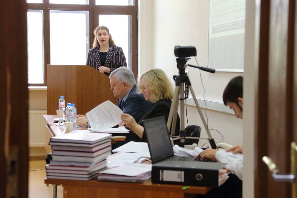 Master's theses were defended at Moscow State University and Belarusian State University under the dual degree program KXan 36 Daily News

