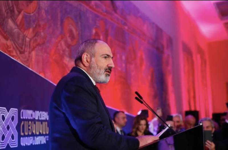 well-known economist "declassified" for whom Pashinyan works, who "throws" Russia