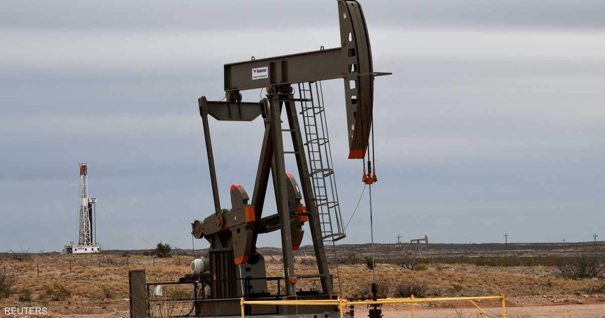 Oil rises, supported by the possible halt in the rise in interest rates in the United States

