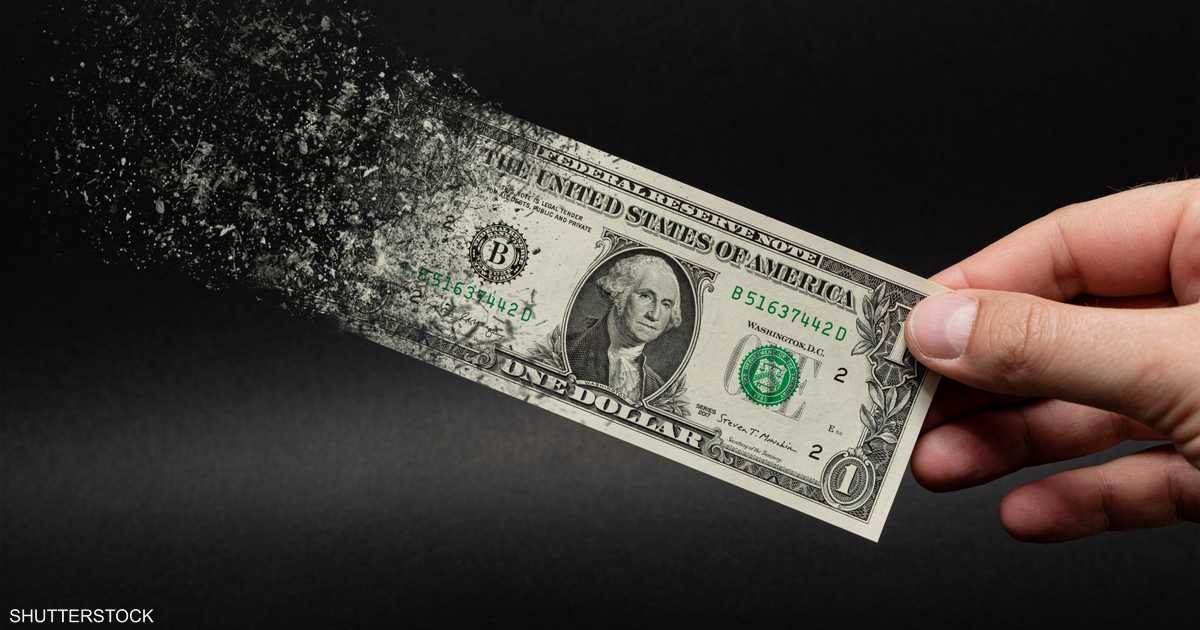 The dollar is in the crosshairs of the "dark scenarios" of the debt crisis.  What is it about ?