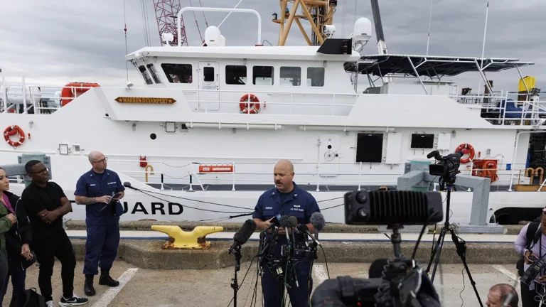 US Coast Guard: Oxygen supplies on the American bathyscaphe Titan